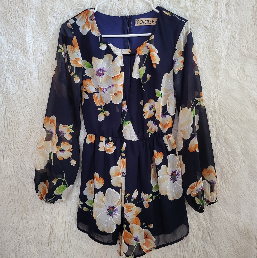 Reverse (M) Floral Romper
